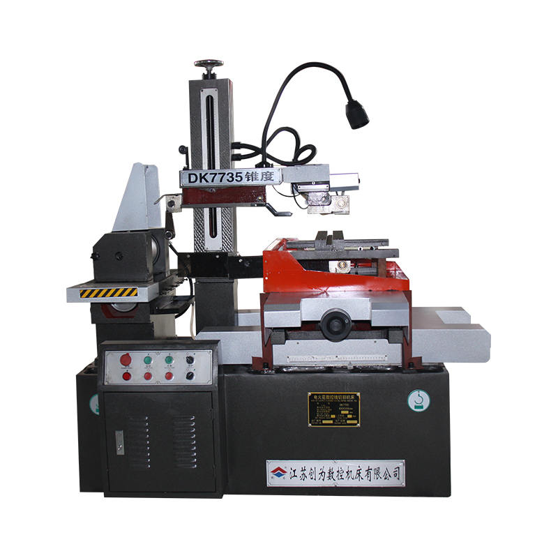 DK7735 AZ Kararlı Performans Step CNC Tel EDM Yüksek hızlı kesme makinesi